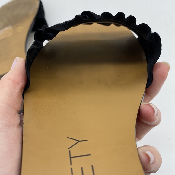 Sole Society Sandals Black Ruffles Womens Size 8.5 M - Picture 10 of 15